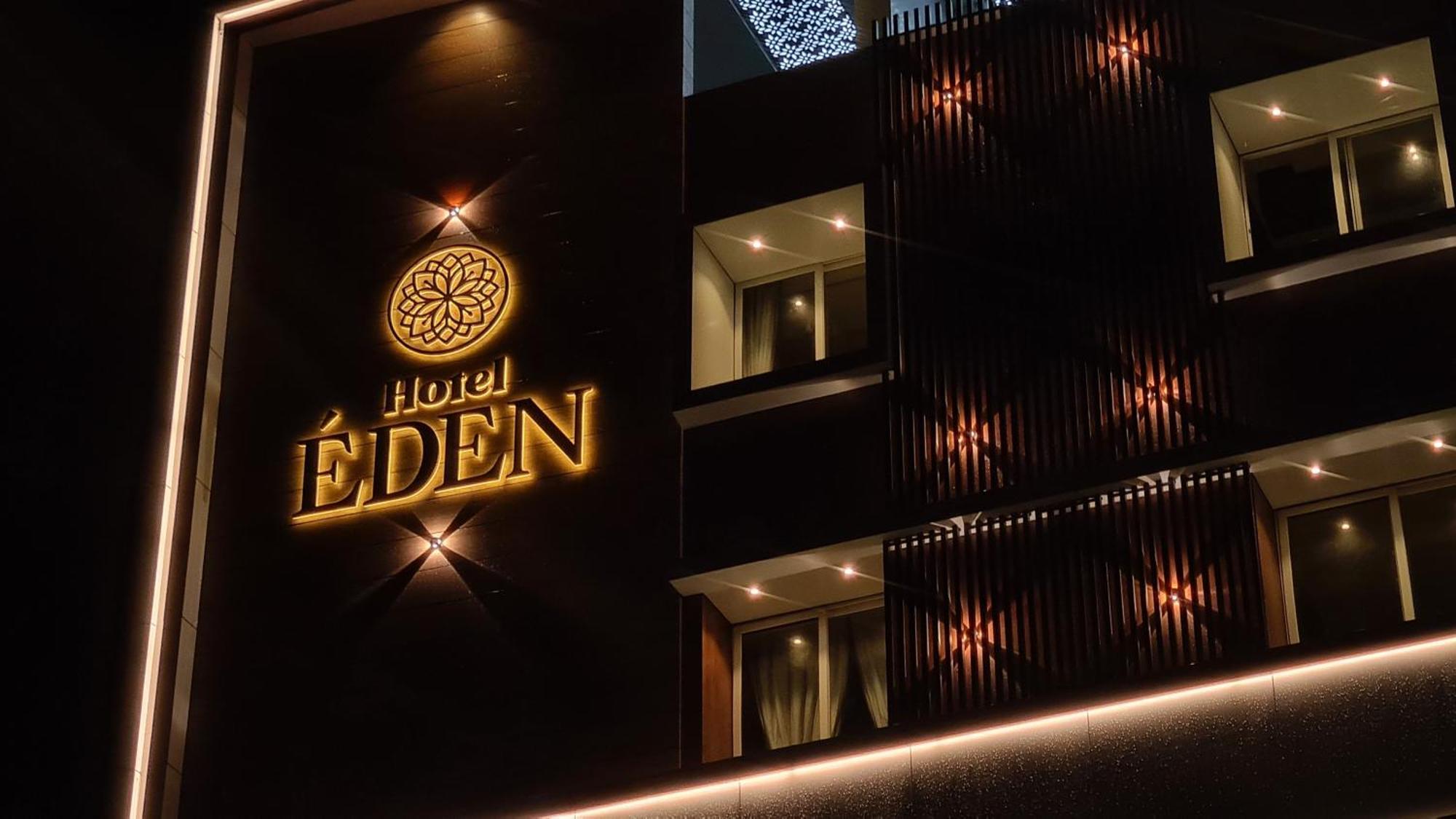 Hotel Eden Karwar Exteriör bild
